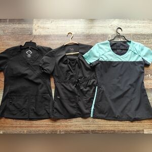 Scrub Tops 3 Sets! XS